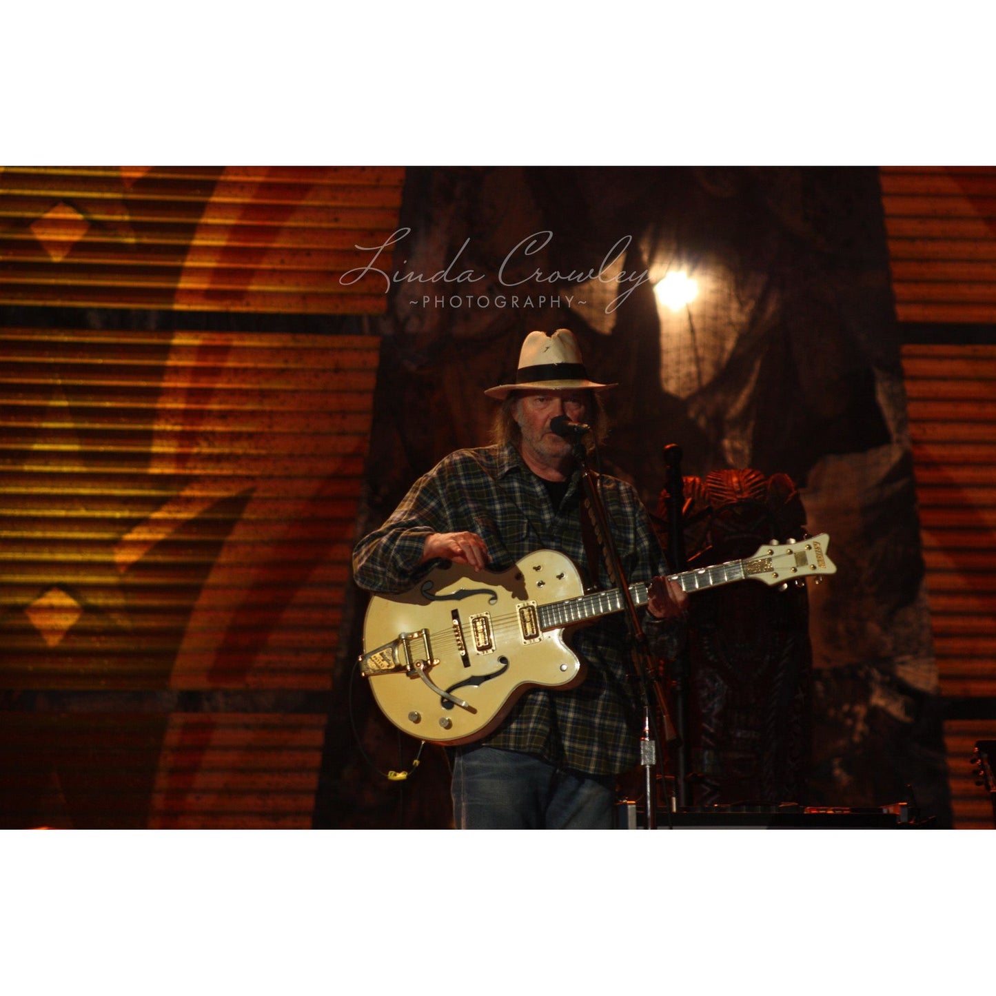 Neil Young with his Gretsch